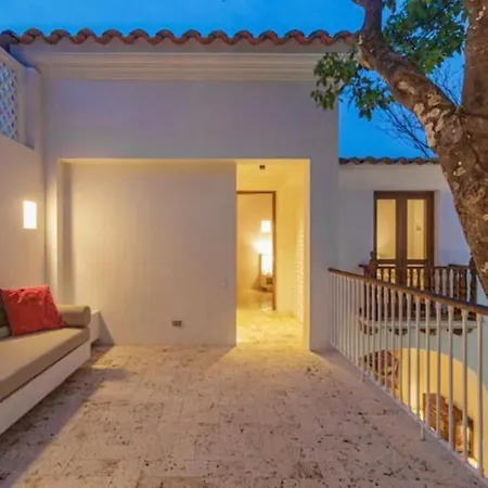 Casa Colonial La Mary Con Piscina Privada * Cartagena